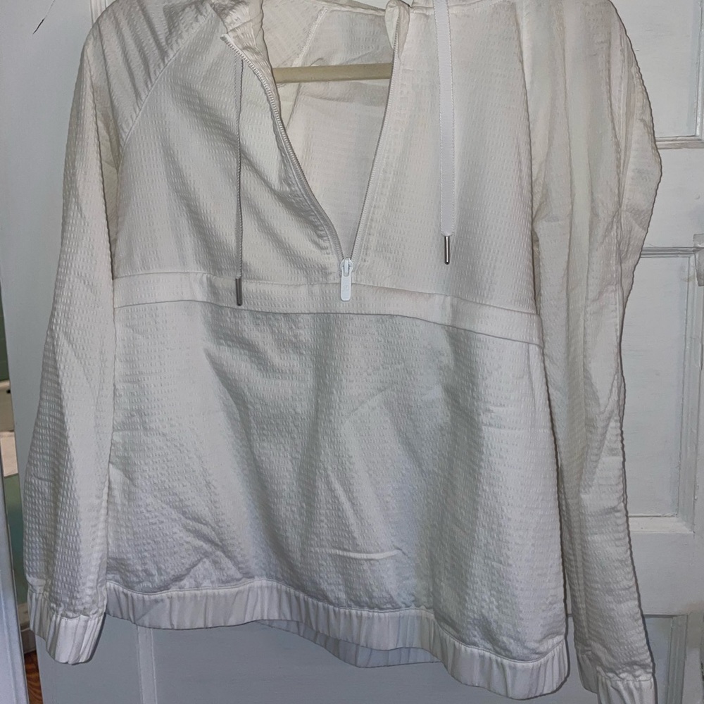 Lululemon white quarter zip size 8